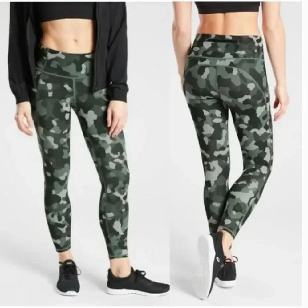 ATHLETA Lightning Camo 7/8 Tight Legging Olive Green L 487500-02